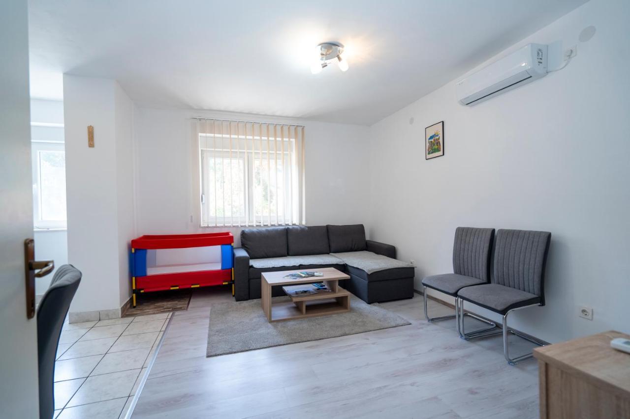 Apartman Curcic 克宁 外观 照片